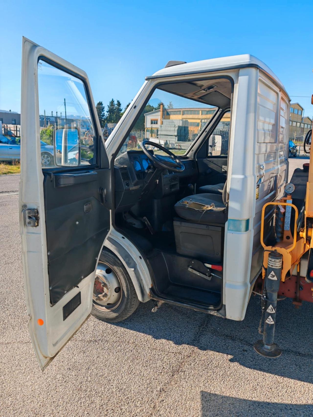 Iveco Daily 35.12 2.8 TDI Classic Gru 35q