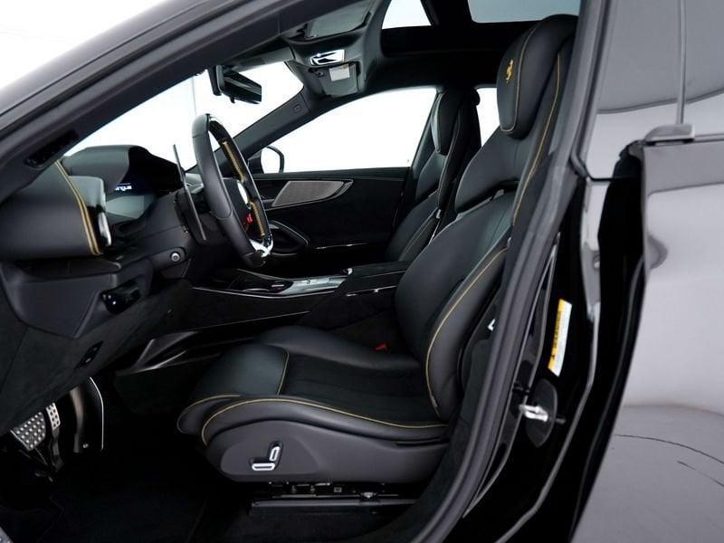 Ferrari Purosangue 6.5 V12 F1 DCT 4WD