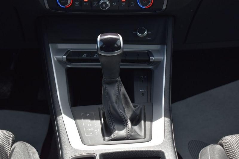 Audi Q3 2.0 35 TDI S Tronic Business