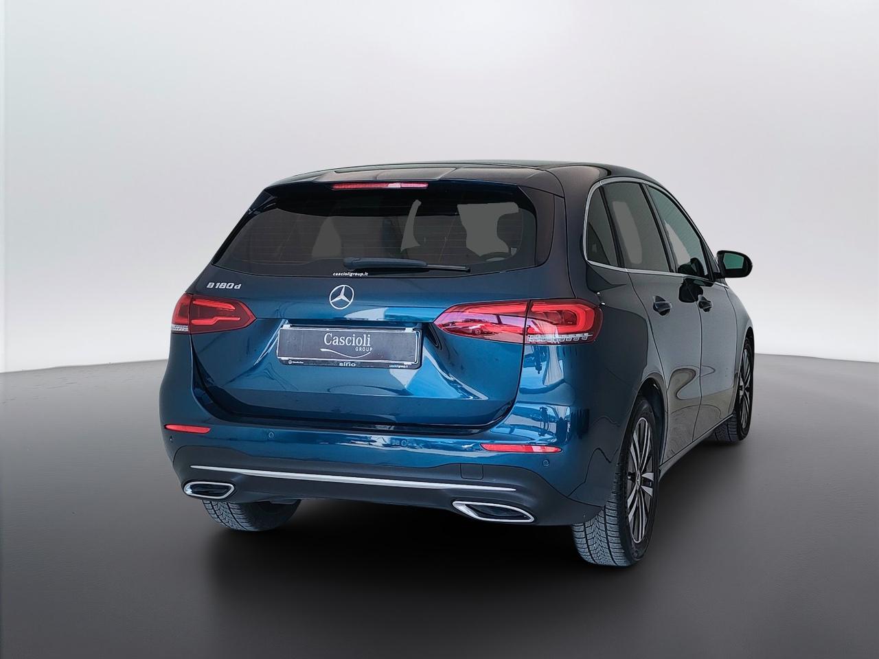 Mercedes-Benz Classe B - W247 2018 - B 180 d Sport Plus auto