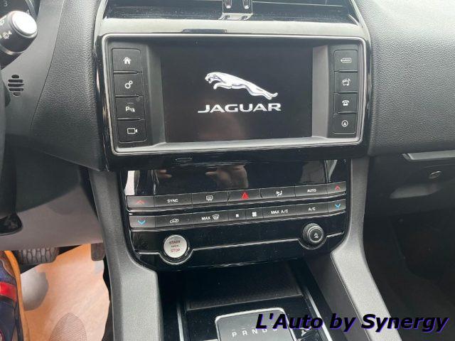 JAGUAR F-Pace 2.0 D 180 CV AWD aut. R-Sport