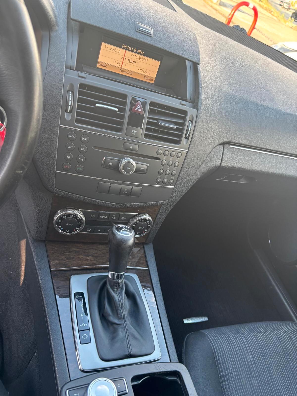 Mercedes-benz C 220 200 CDI BlueEFFICIENCY Elegance