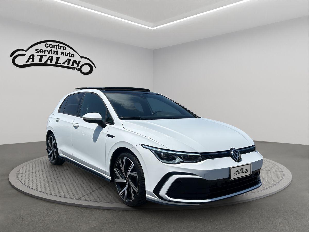 VOLKSWAGEN - Golf - Golf VIII 2.0 tdi R-Line 150cv dsg TETTO TELECAMERA