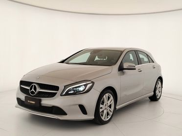 Mercedes-Benz A 200d Premium auto