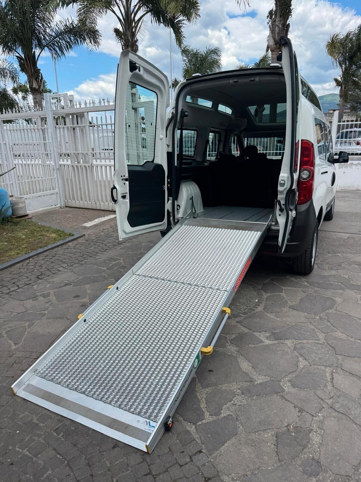 Opel Combo 1.6 CDTI 120CV PEDANA DISABILI