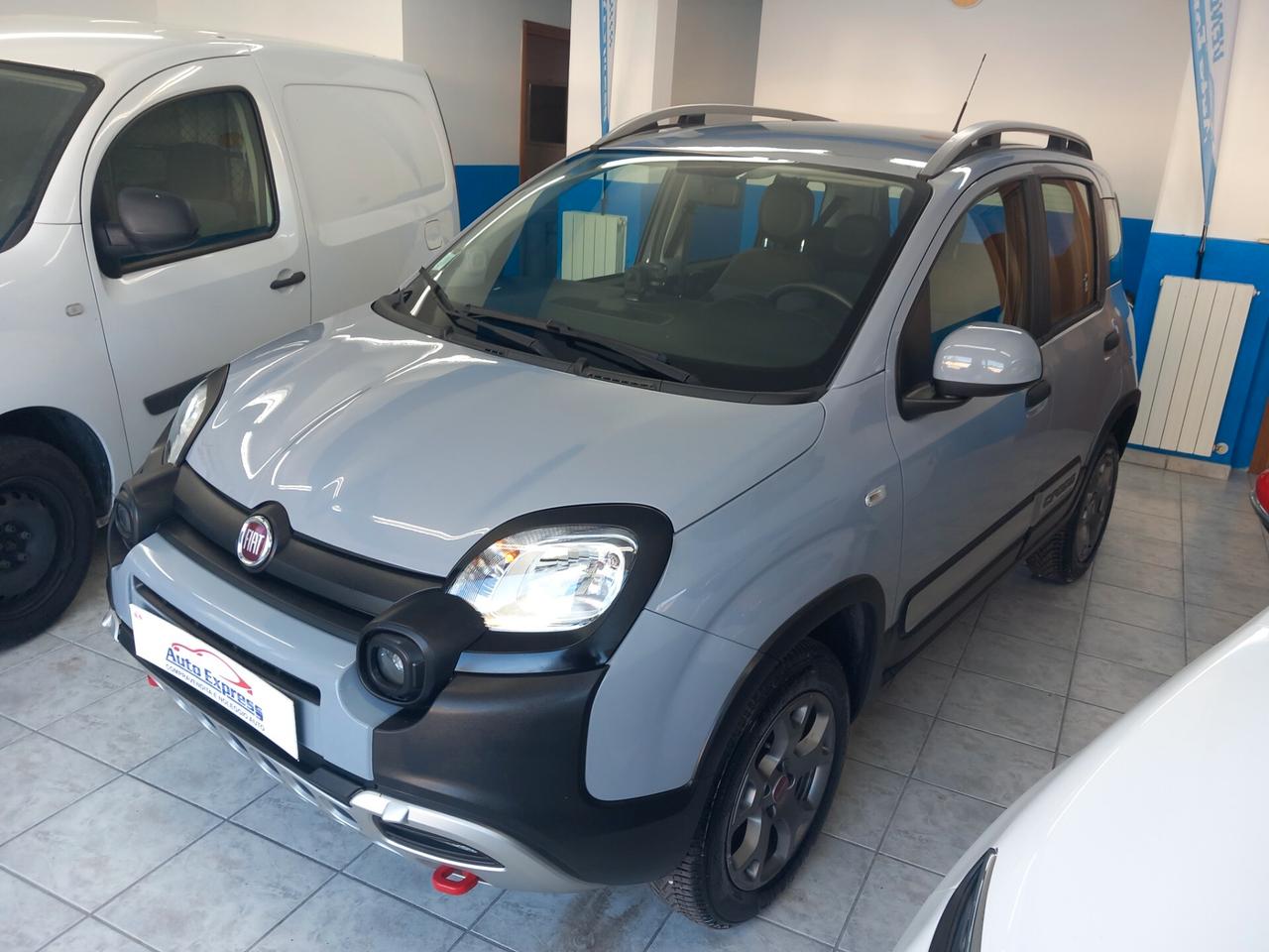 Fiat Panda Cross 4x4 anno 2020 benzina 0.9 km 56 mila
