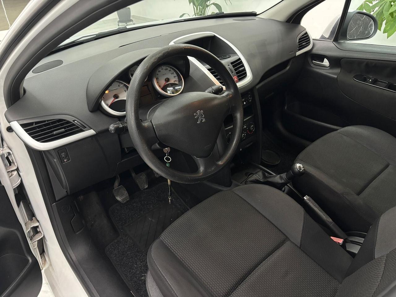 PEUGEOT 207 1.4 HDi 70CV ANNO 2010