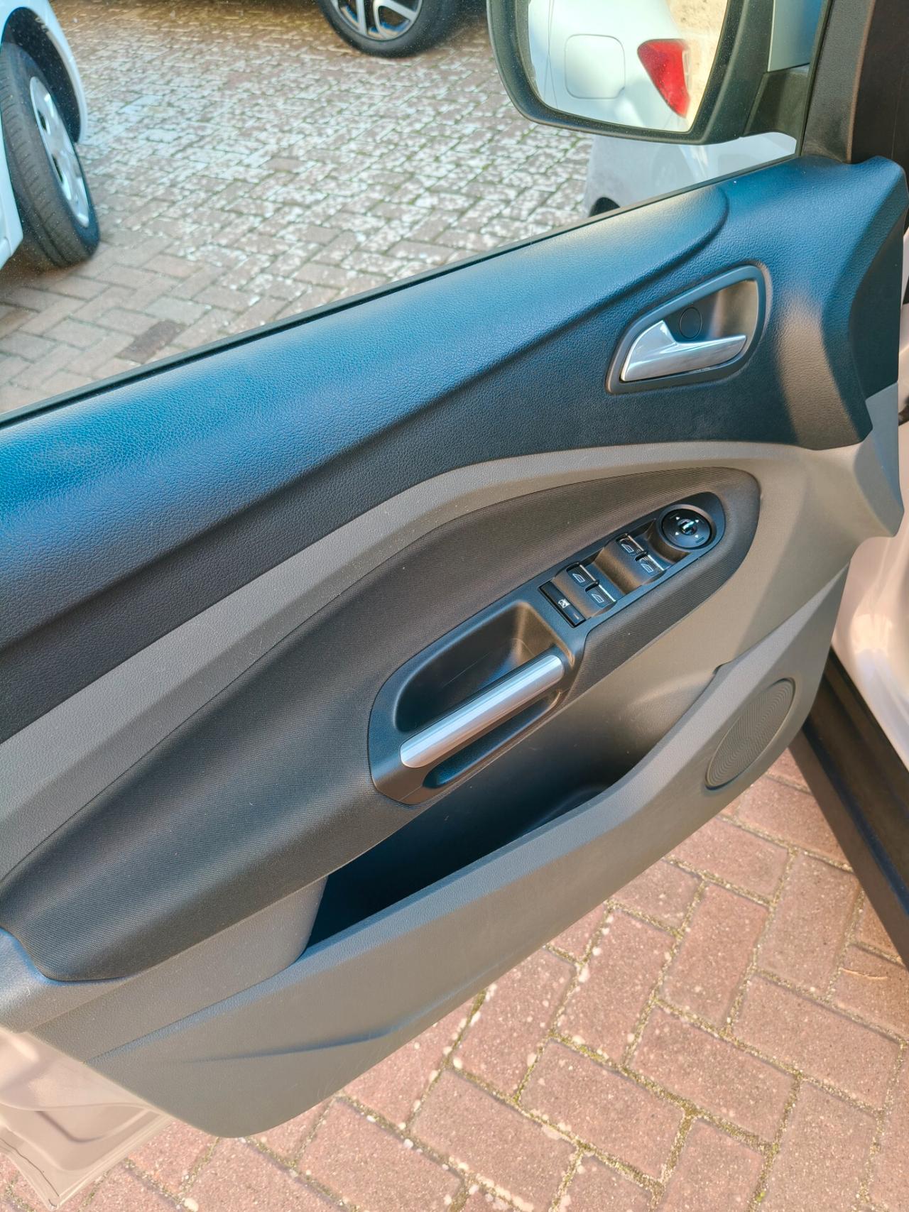 Ford C-Max 1.6 EcoBoost 150CV Titanium