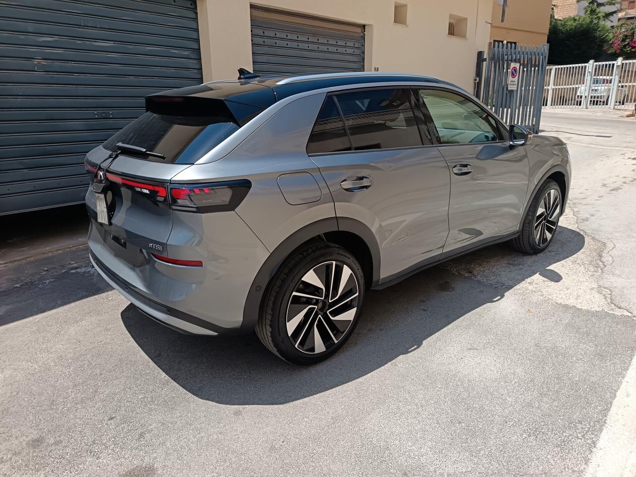 Volkswagen T-Roc 1.5 TSI DSG Life Nuova da immatricolare