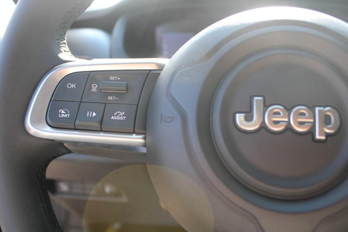 Jeep Avenger 1.2 t. Altitude fwd 100cv con CarPlay