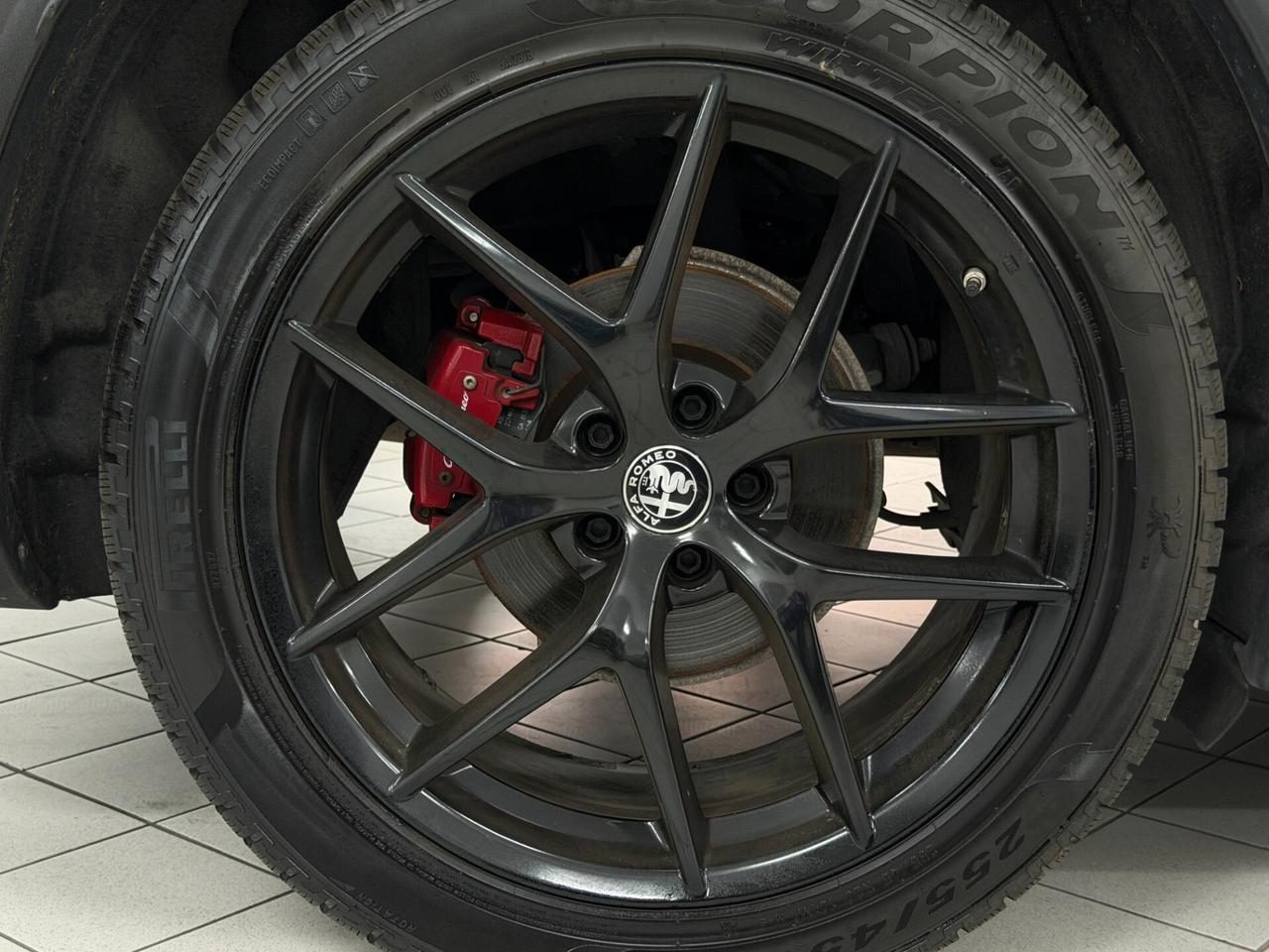 Alfa Romeo Stelvio 2.2 TD 210 CV B-TECH SEDILI VELOCE SPORTIVI AT8 Q4 RETROCAMERA PINZE ROSSO PADDLE UNICO PROPRIETARIO
