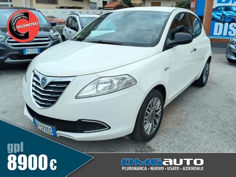 Lancia Ypsilon 1.2 69 CV 5 porte GPL Ecochic Silver