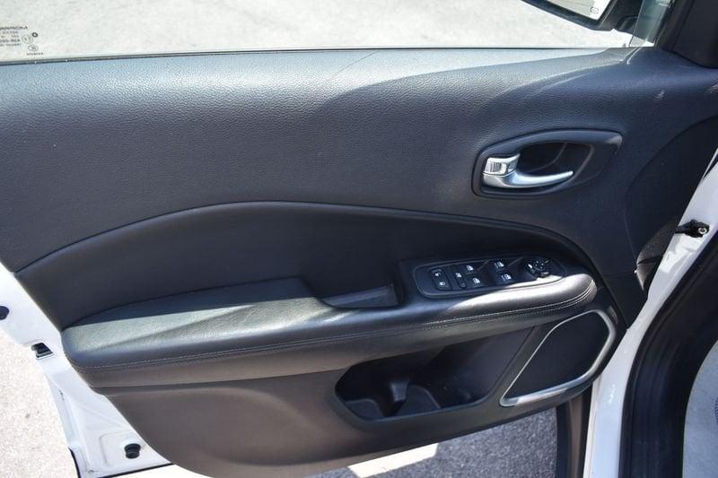 Jeep Compass 1.6 MJet 120cv Night Eagle