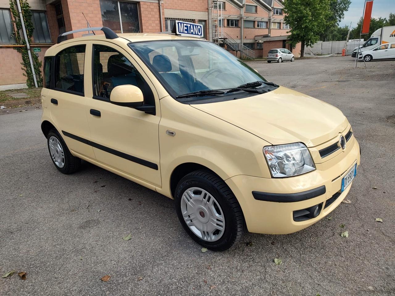 Fiat Panda 1.2 Dynamic NATURAL POWER MAMY, BENZINA\METANO, OK NEOPATENTATI, GARANZIA.12 MESI