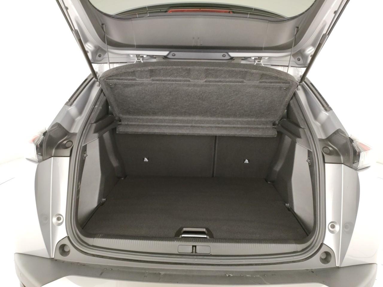 PEUGEOT 2008 1.5 bluehdi Allure Pack 130cv eat8