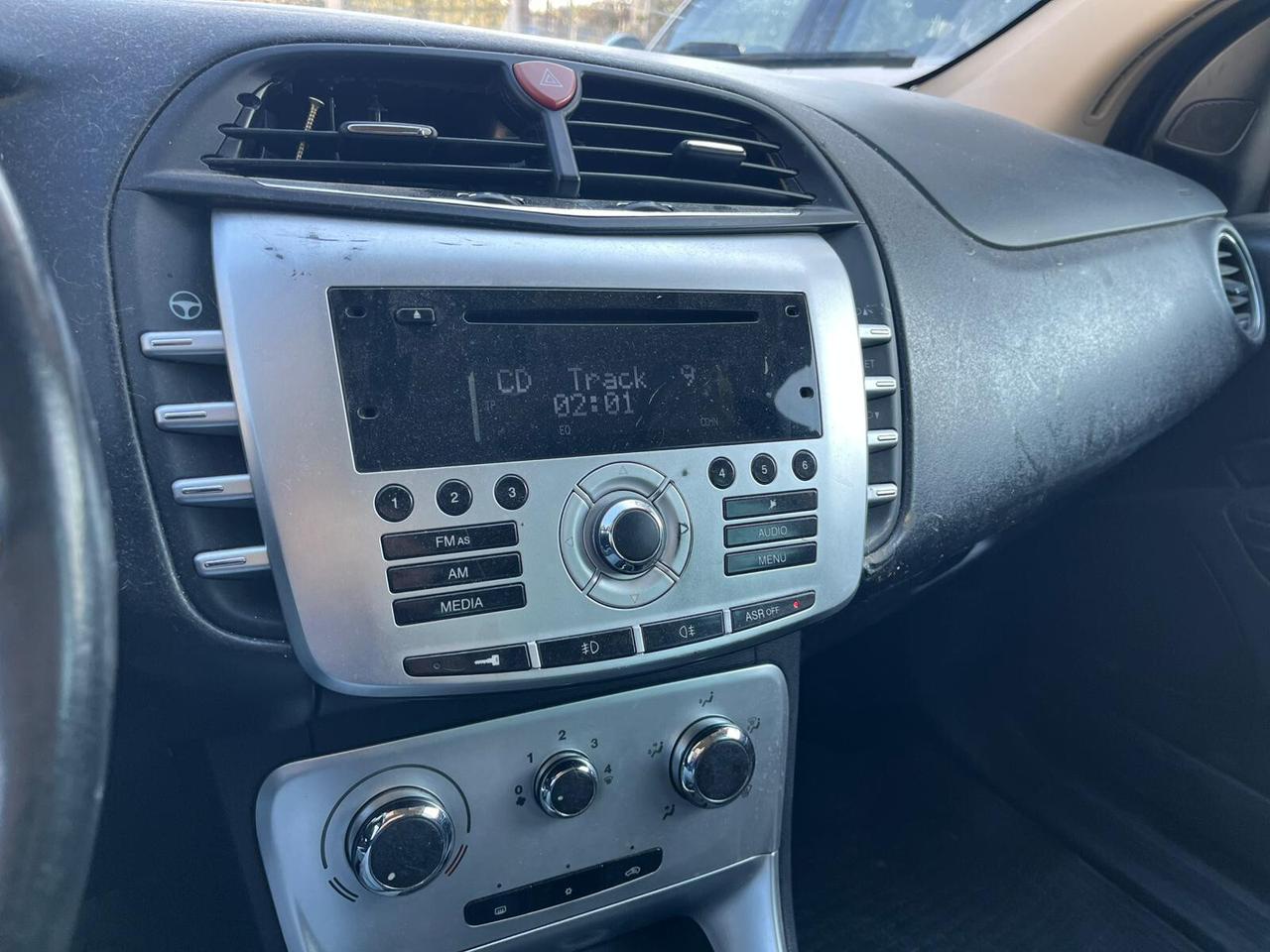 Lancia Delta 1.6 MJT DPF Oro