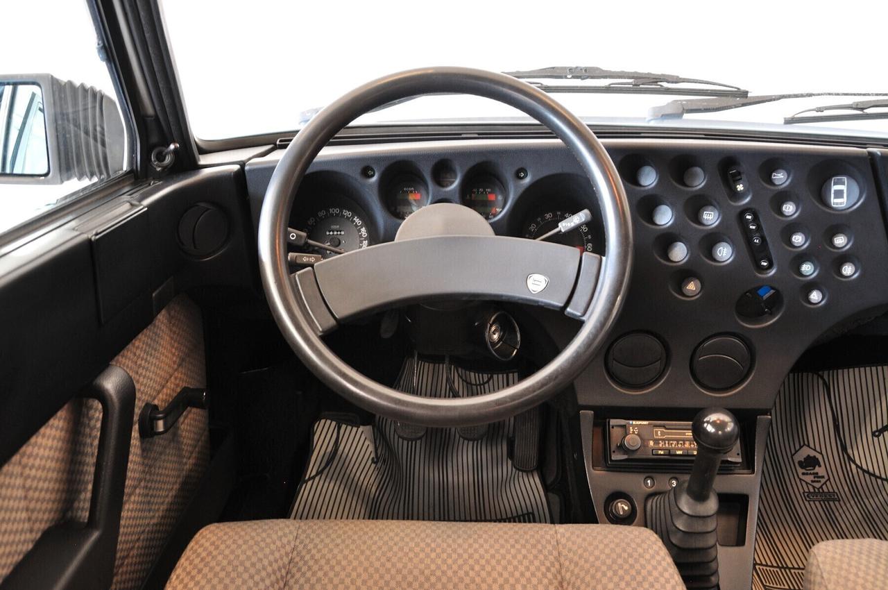 Lancia Beta Trevi 1.6 Berlina ASI CRS