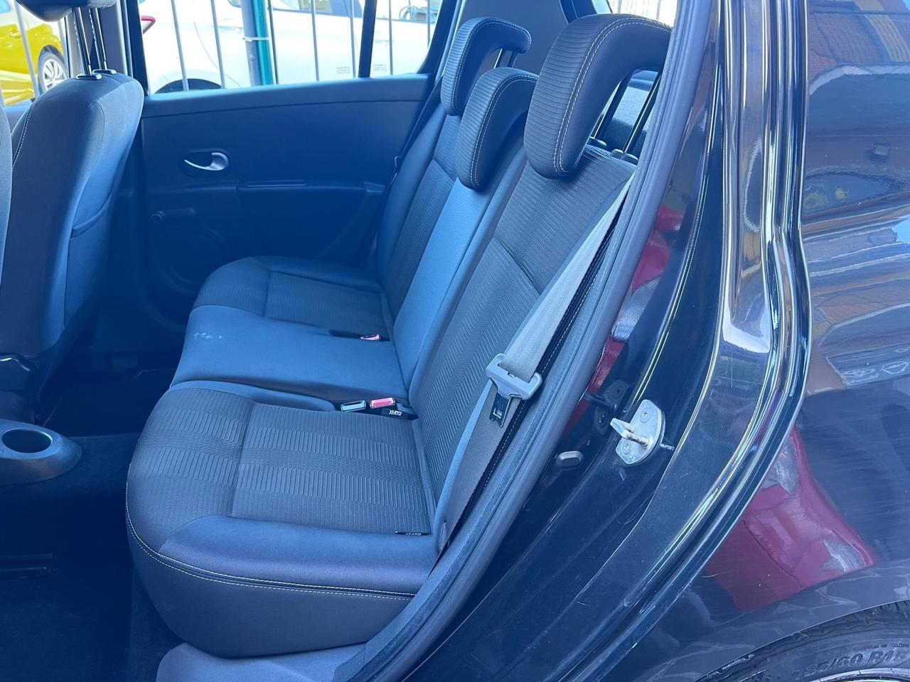 Renault Clio 1.2 16V 5 porte Luxe