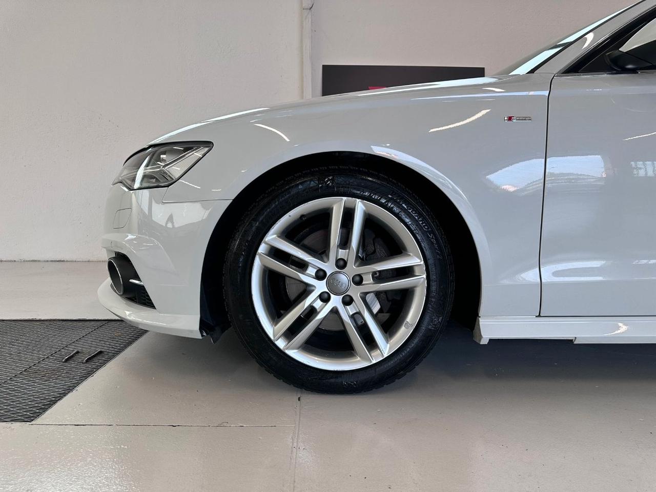 Audi A6 Avant 2.0 tdi ultra S-LINE 190cv s-tronic my17