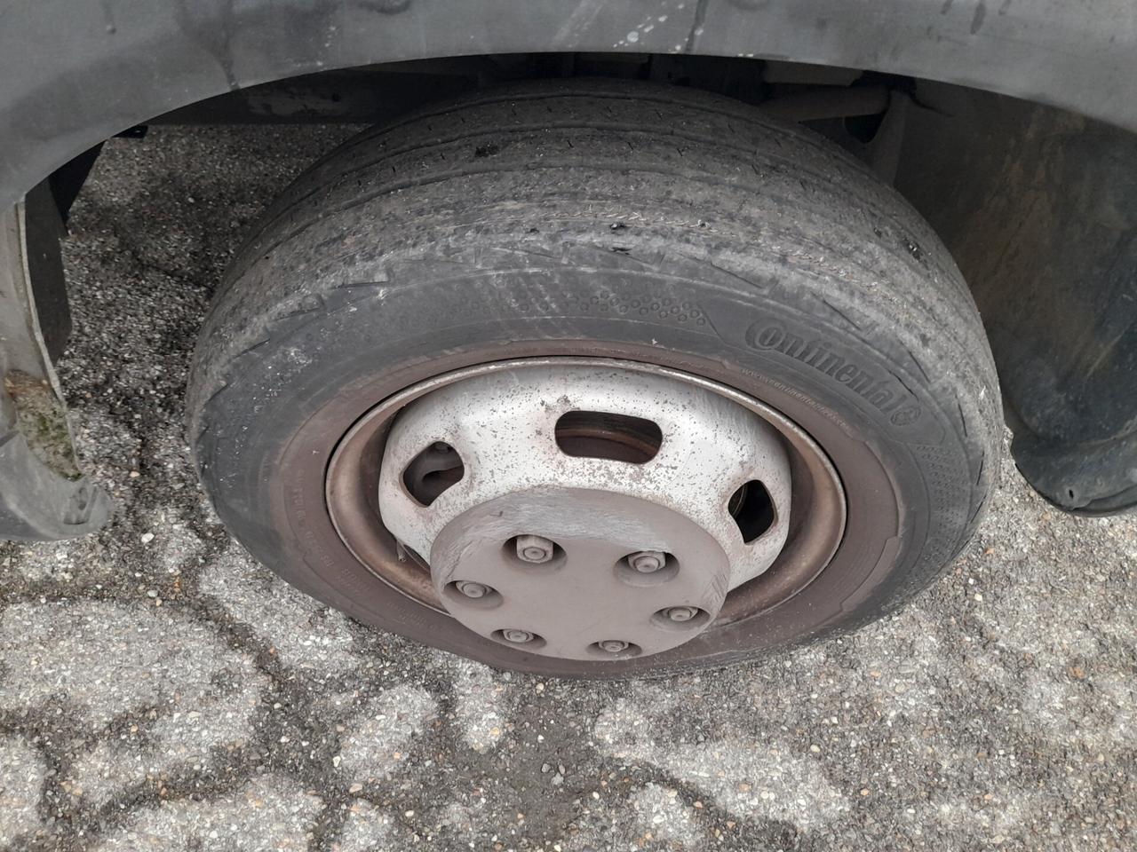 Iveco Daily 35C15/BarTor 3.0Hpi PM-RG Cabinato