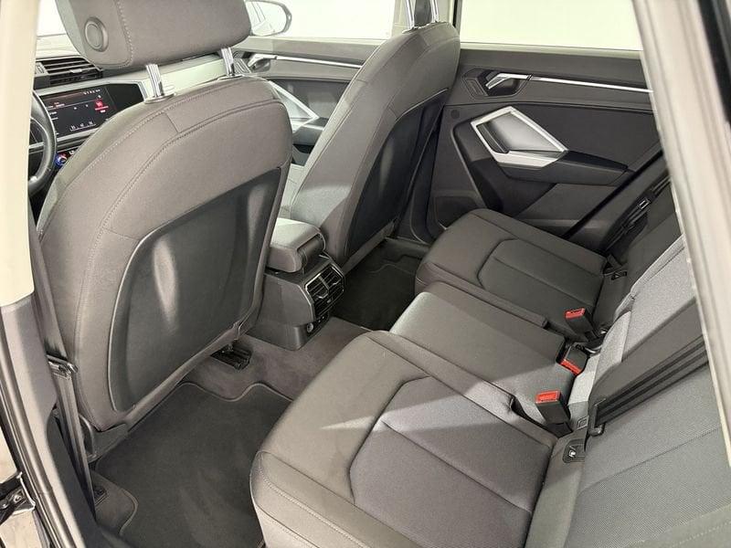 Audi Q3 Q3 35 2.0 tdi Business Advanced quattro s-tronic