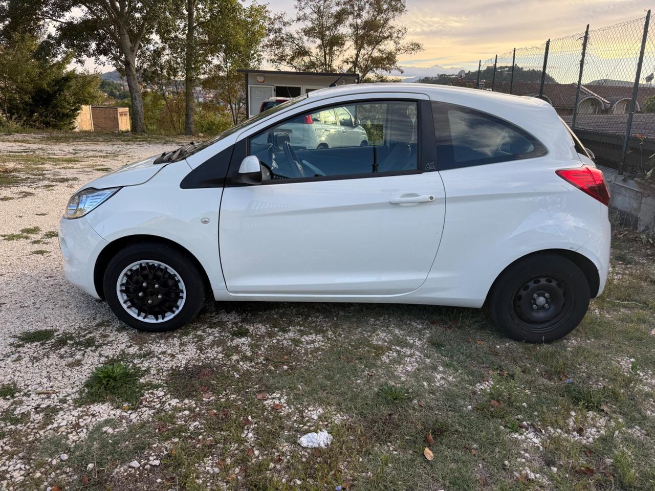 Ford Ka 1.2 benzina-gpl