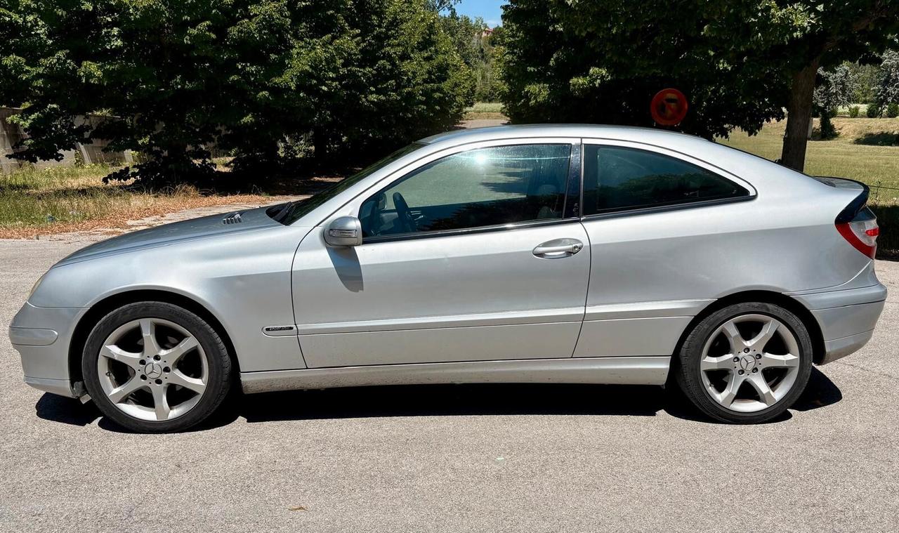 Mercedes-benz C 200 CDI cat Sportcoupé Elegance Sport