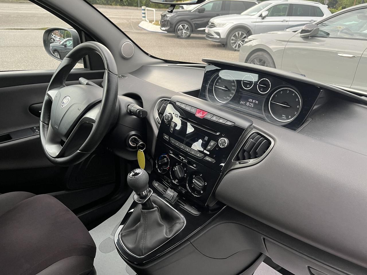 LANCIA YPSILON 1200 CC 69 CV