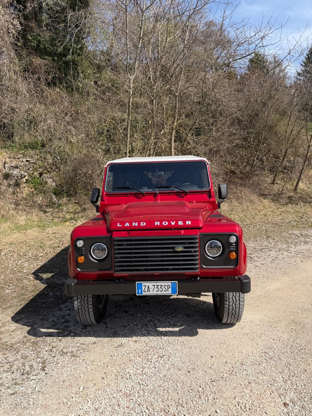 Land Rover Defender 90 2.2 TD4 IBRIDA