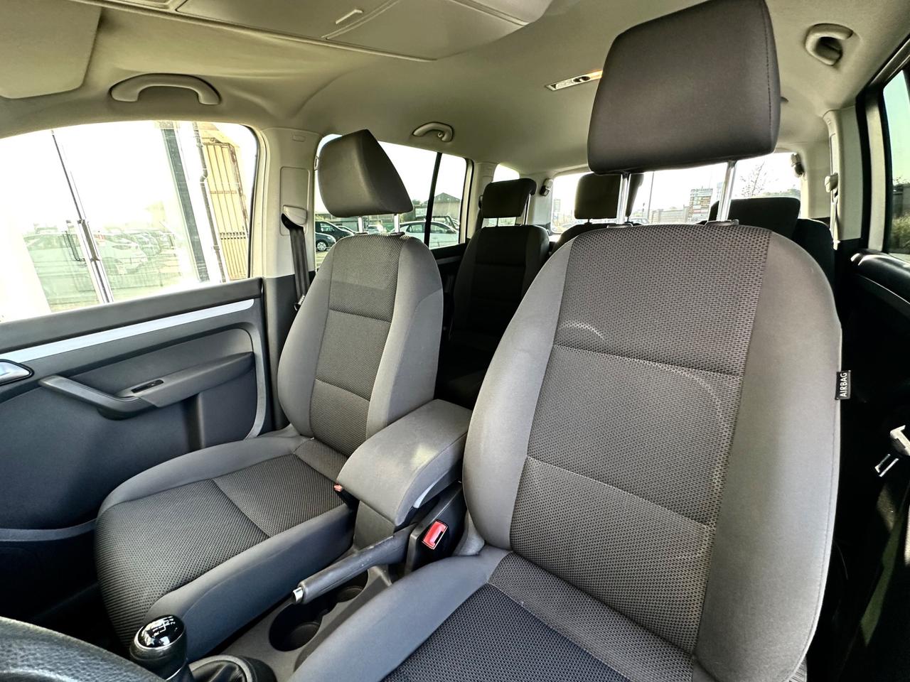 Volkswagen Touran 1.6 TDI Comfortline 7 POSTI