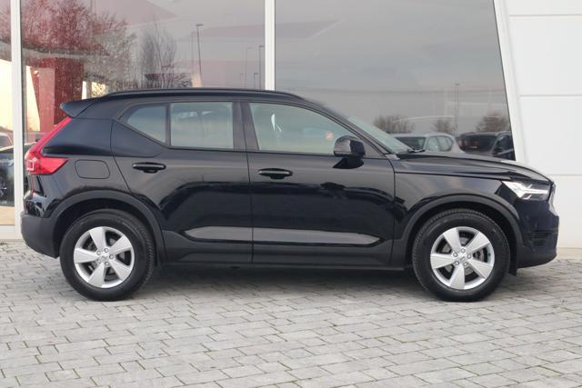 VOLVO XC40 D3