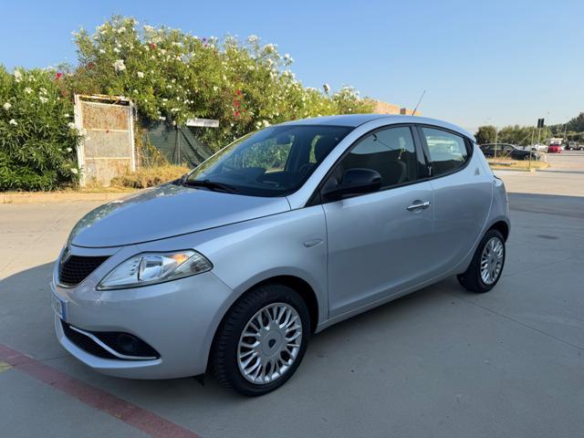 LANCIA Ypsilon 1.2 GOLD 5 POSTI+UCONNECT+SENSORI PARK