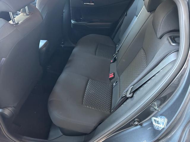 TOYOTA C-HR 1.8 Hybrid E-CVT Active