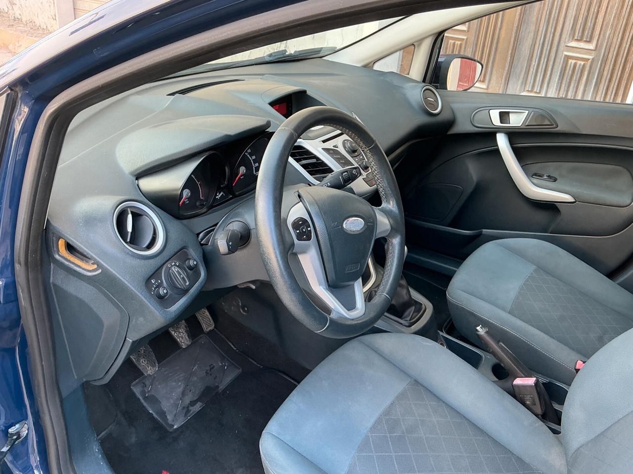 Ford Fiesta Ikon 1.4 TDCi 70CV 5 porte