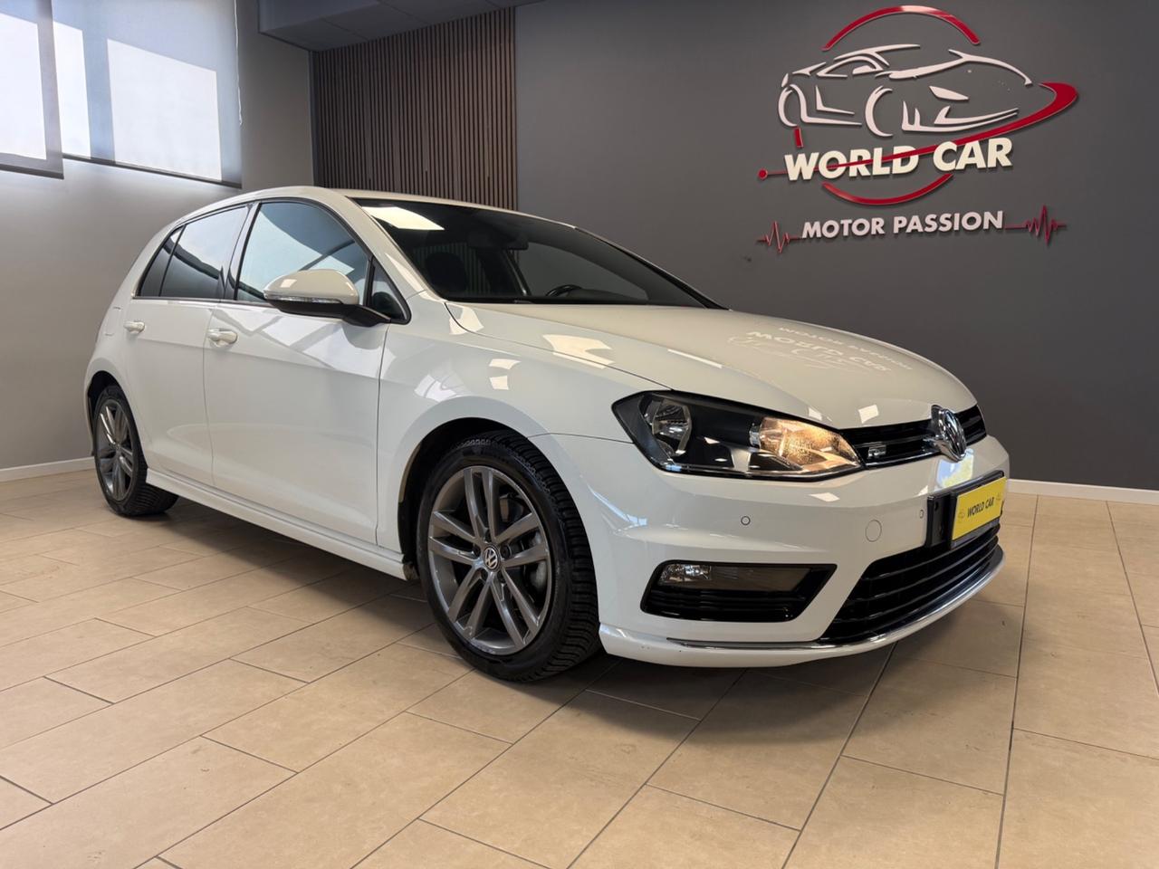 Volkswagen Golf 1.6 TDI 110 CV DSG 5p. Sport Edition R line