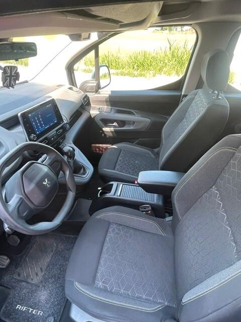 Peugeot Rifter BlueHDi 130 S&S EAT8 Active Standard