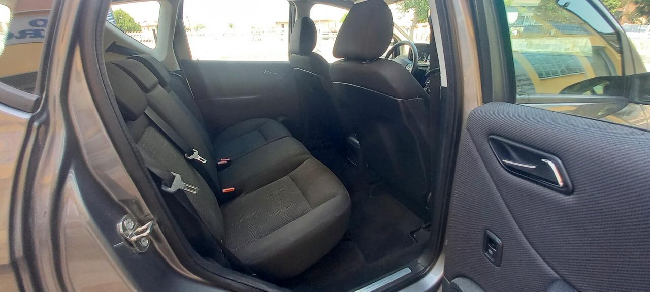 Mercedes-Benz Classe A 160 Benzina cc. 1.5 CV. 95 Cambio Manuale 5 Porte 5 Posti SOLO 89.575 KM. Utilizzabile anche per i Neopatentati.