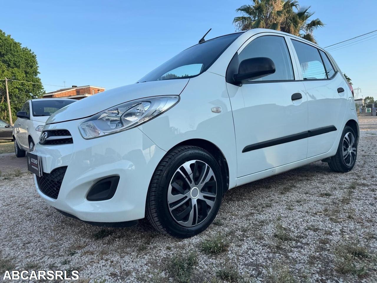 HYUNDAI - i10 - 1.1 12V Classic - NEOPATENTATI - FINANZIABILE