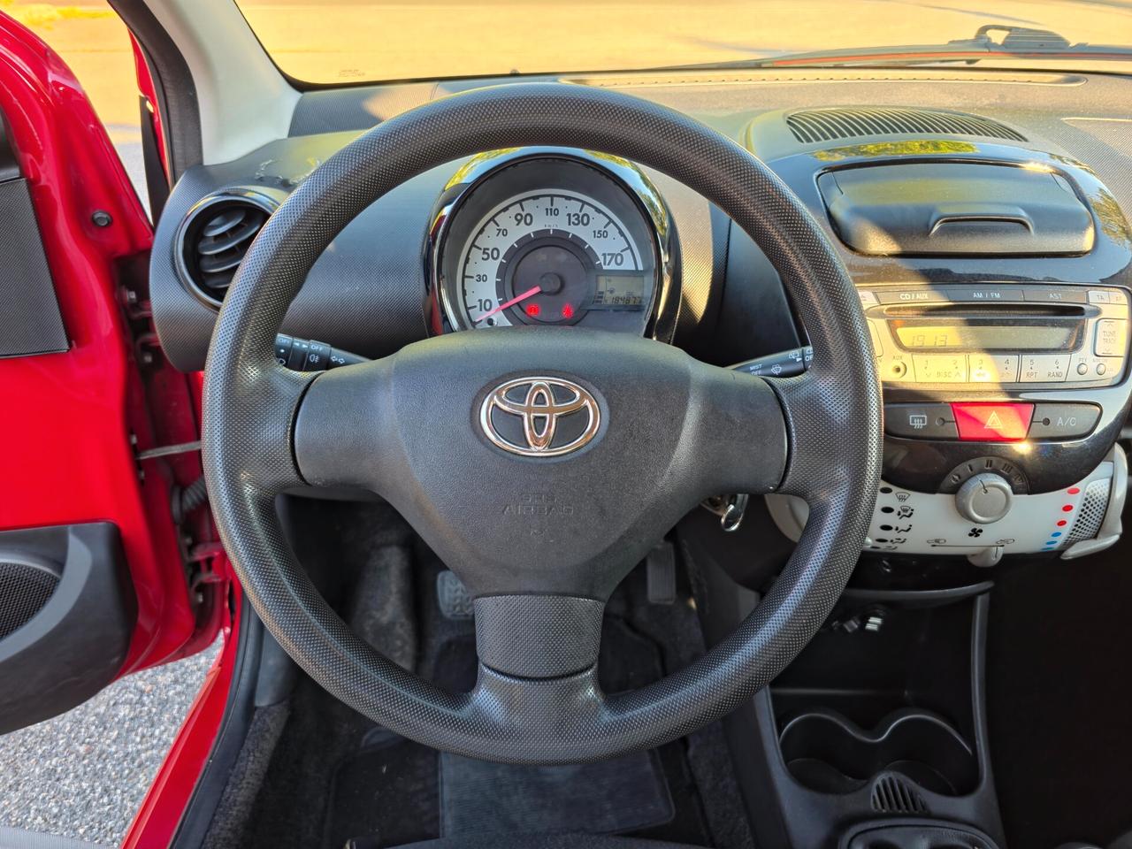 Toyota Aygo 1.0 12V VVT-i 5 porte Cool Soda Connect CV-68 E5B Manuale NEO 2014