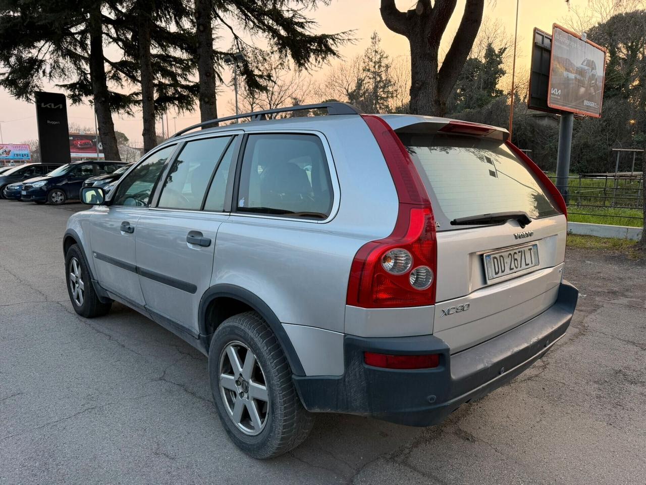 Volvo XC 90 XC90 2.4 D5 185 CV AWD Momentum COMMERCIANTI