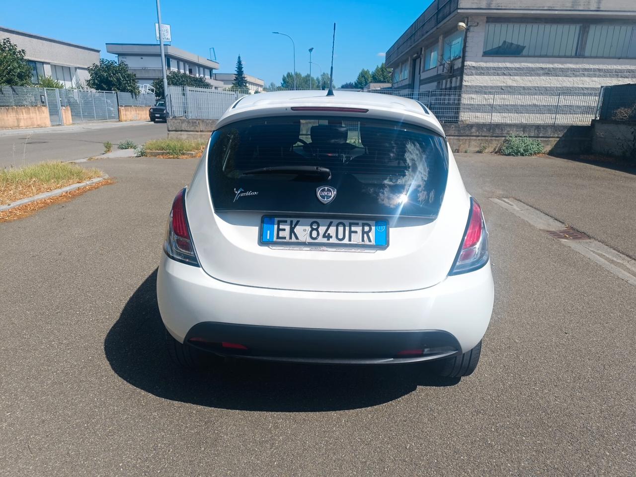 Lancia Ypsilon 1.3 MJT 75 CV SOLAMENTE 129.000 KM