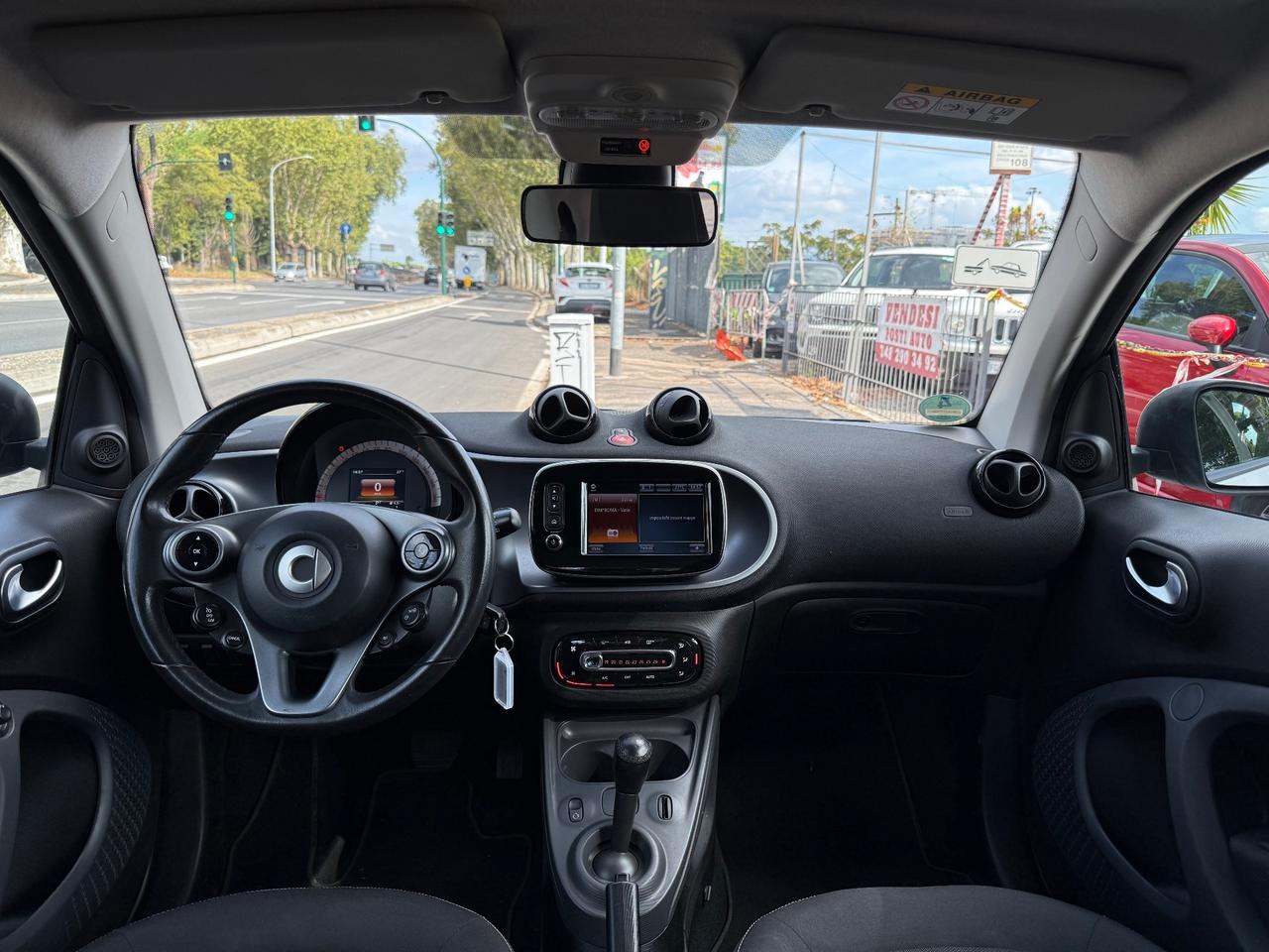 Smart ForTwo 1.0 71cv Coupe Clima cambio Auto Navi