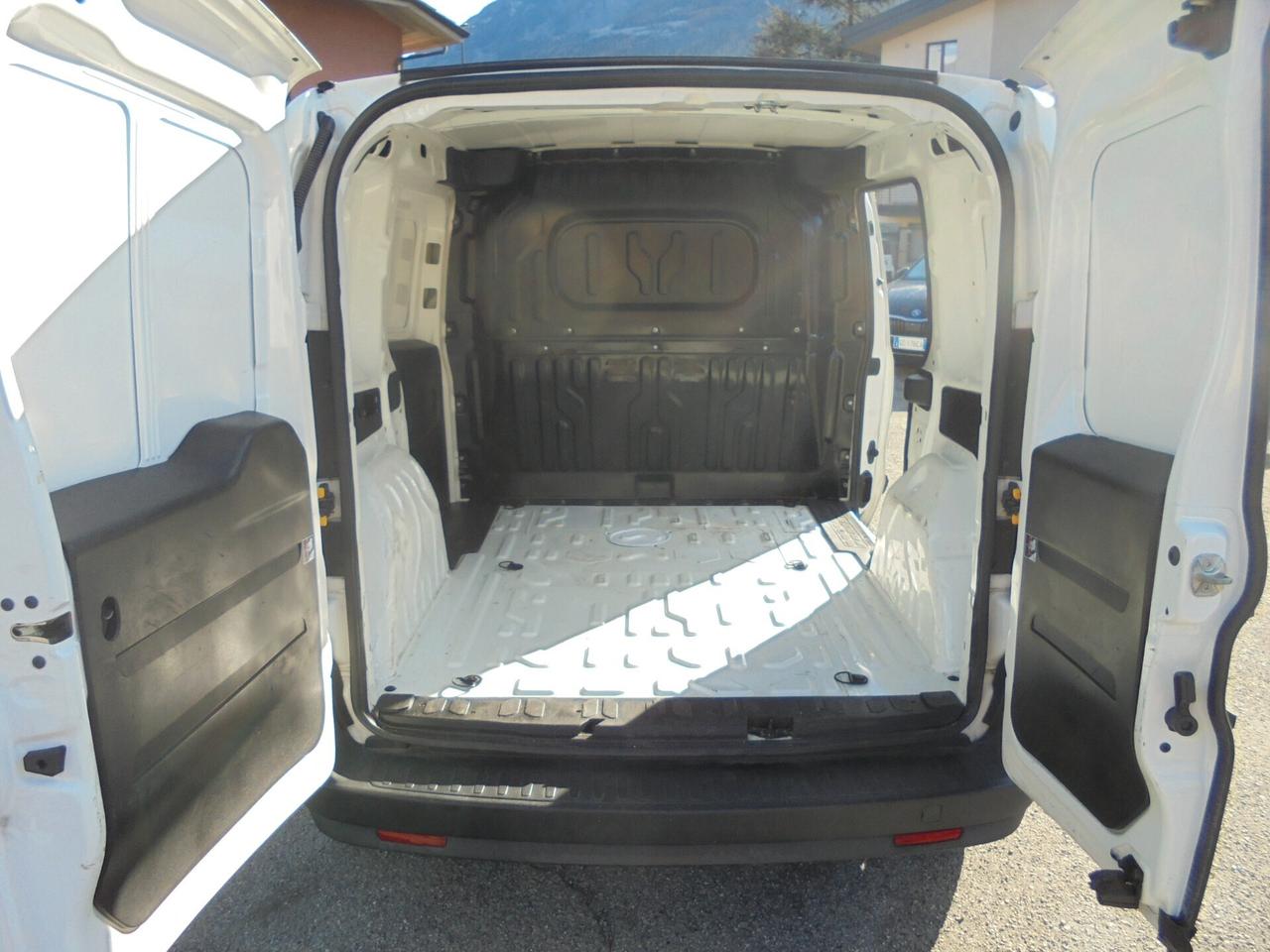 FIAT DOBLO' CARGO 1600 JTD 120 CV