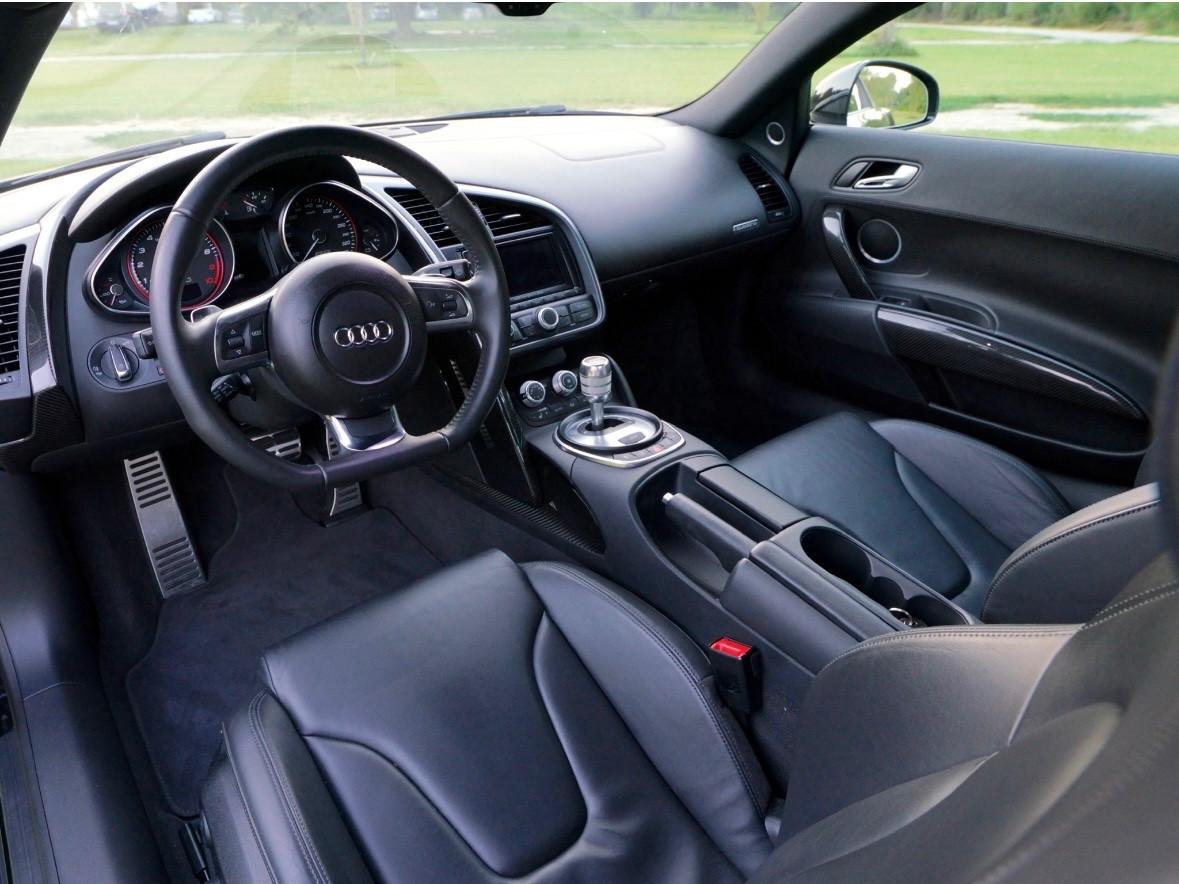 Audi R8 5.2 V10 FSI quattro R tronic