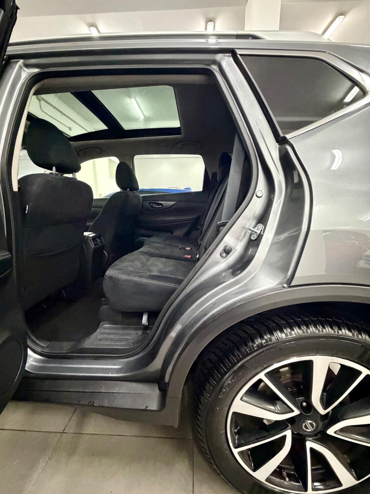 Nissan X-Trail Tekna tetto apribile 7 posti FINANZIABILE