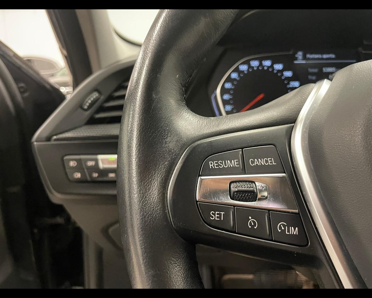 BMW Serie 1 (F40) - 116d 5p. Sport