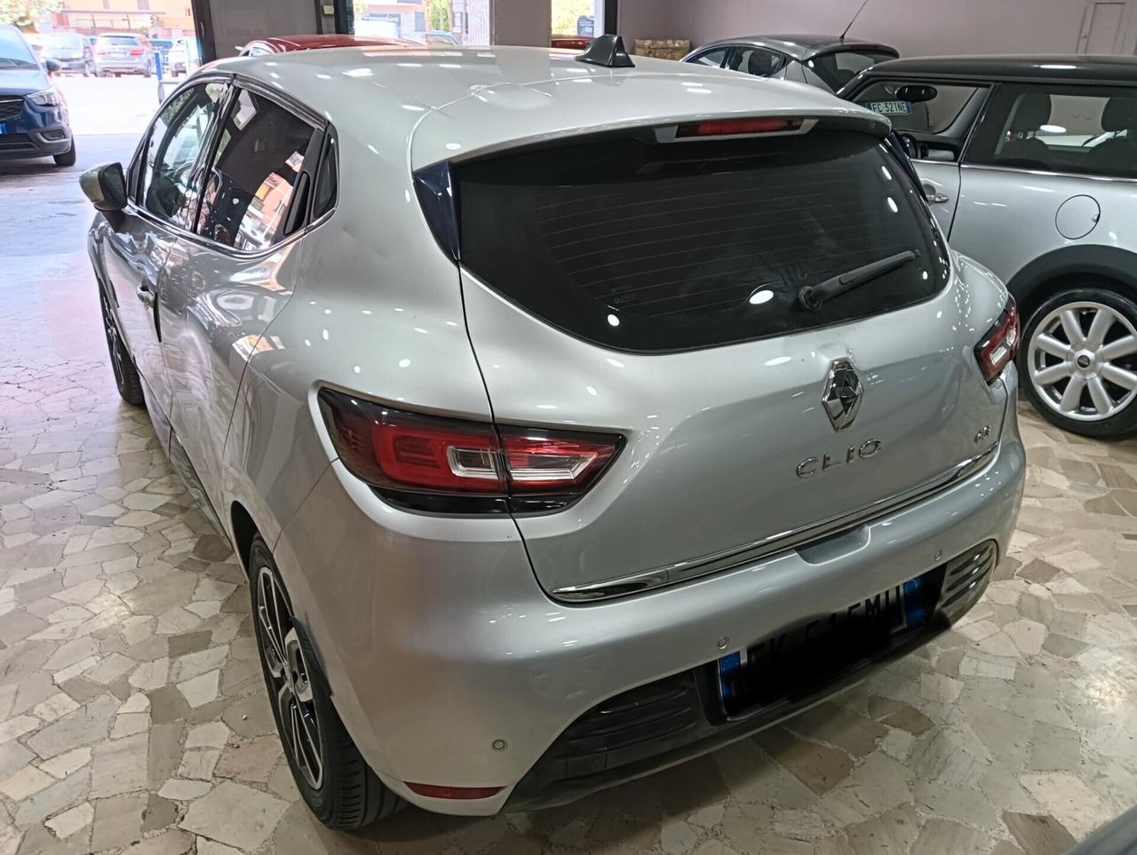 Renault Clio dCi 8V 90CV EDC Start&Stop 5 porte Energy Excite EURO 6B