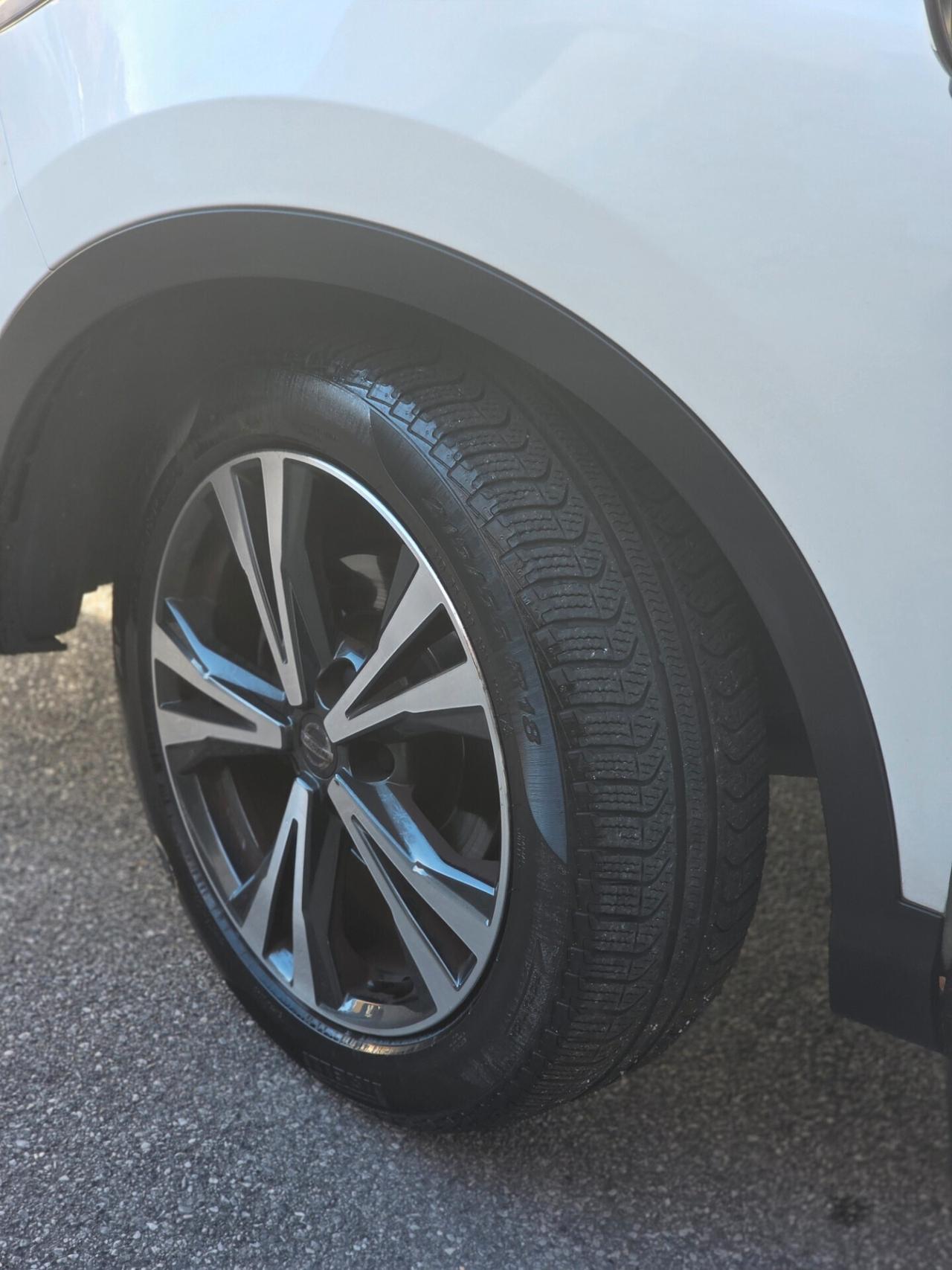 Nissan Qashqai 1.3 DIG-T 140 CV Tekna+