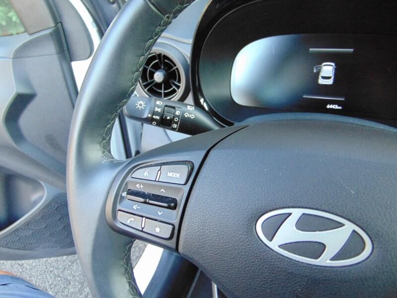 HYUNDAI i10 3ª serie i10 1.0 MPI AT Connectline