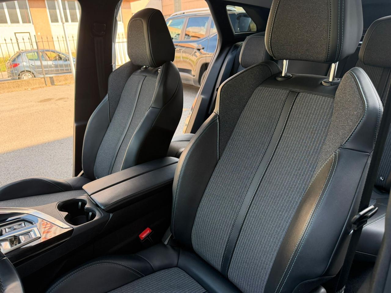 Peugeot 3008 1.5 BlueHDi 130 EAT8 Allure Pack
